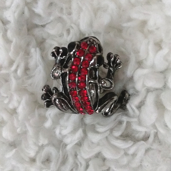 Adjustible Sparkling Frog Ring Red Jewelry - Picture 3 of 7
